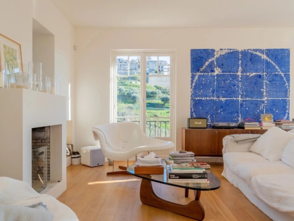 5 Bedroom Villa/House in St Paul 2