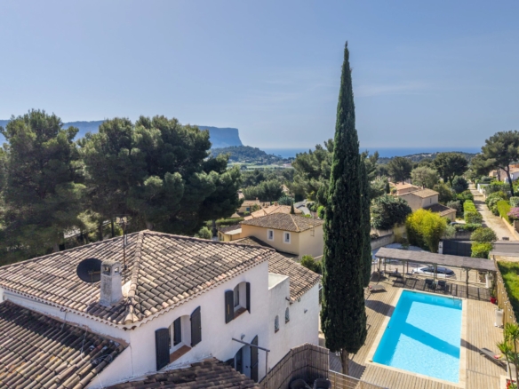 4 Bedroom Villa/House in Cassis 4