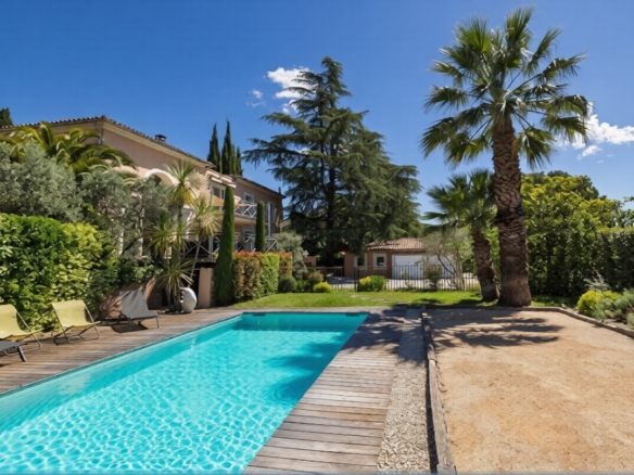 4 Bedroom Villa/House in Eguilles 36