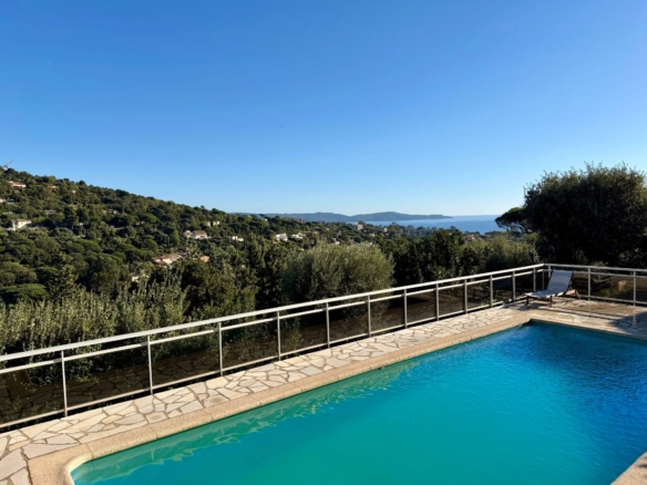 5 Bedroom Villa/House in Cavalaire Sur Mer 4