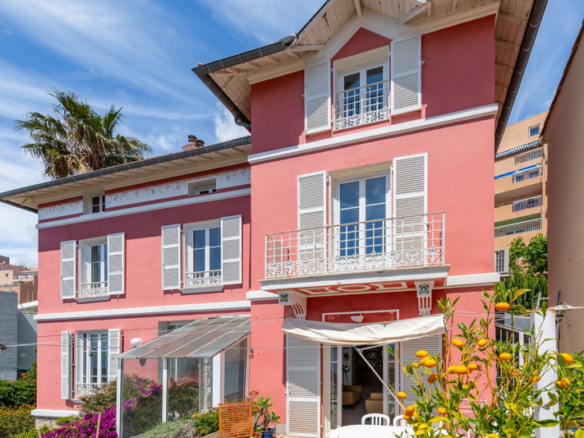4 Bedroom Villa/House in Cap D Ail 12
