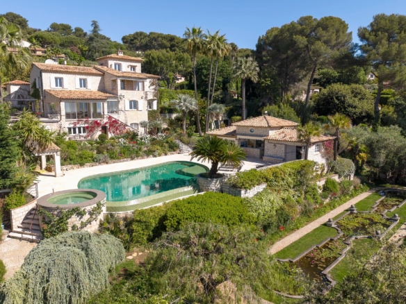 7 Bedroom Villa/House in St Paul 30