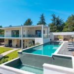 4 Bedroom Villa/House in Cabrieres D Avignon 15