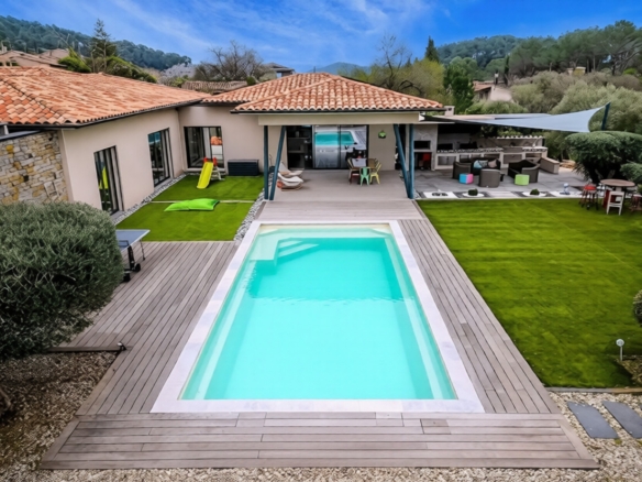 4 Bedroom Villa/House in Sollies Toucas 20