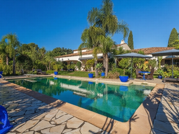 6 Bedroom Villa/House in La Londe Les Maures 14