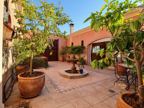7 Bedroom Villa/House in Bormes Les Mimosas 16