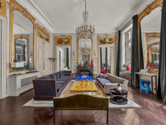 3 Bedroom Apartment in Paris 7th (Invalides, Eiffel Tower, Orsay) 2