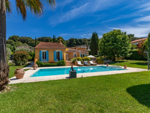 5 Bedroom Villa/House in Cap D Antibes 2