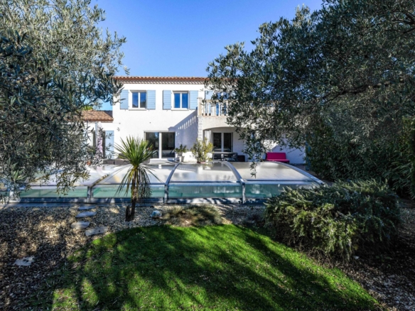 4 Bedroom Villa/House in Uzes 32
