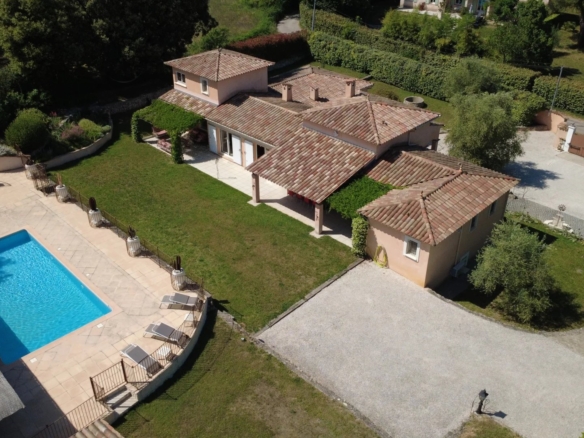 7 Bedroom Villa/House in Montauroux 22