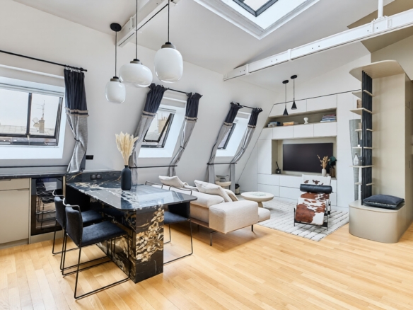 1 Bedroom Apartment in Paris 8th (Golden Triangle - Parc Monceau) 14